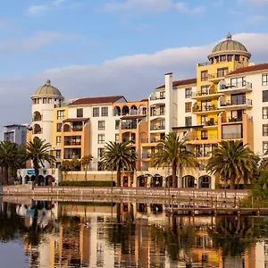 **** Aparthotel Island Club & South Africa