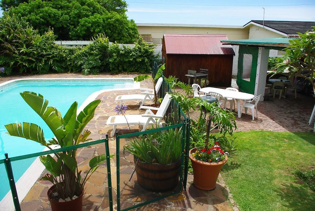 Aqua Marine Guest House Port Elizabeth