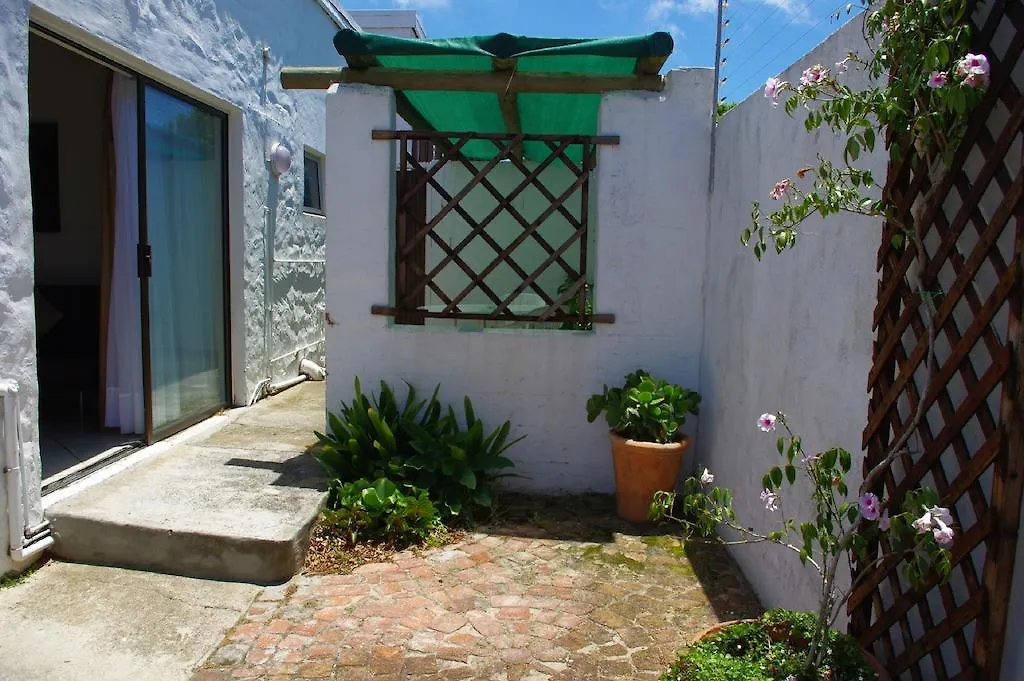 Aqua Marine Guest House Port Elizabeth