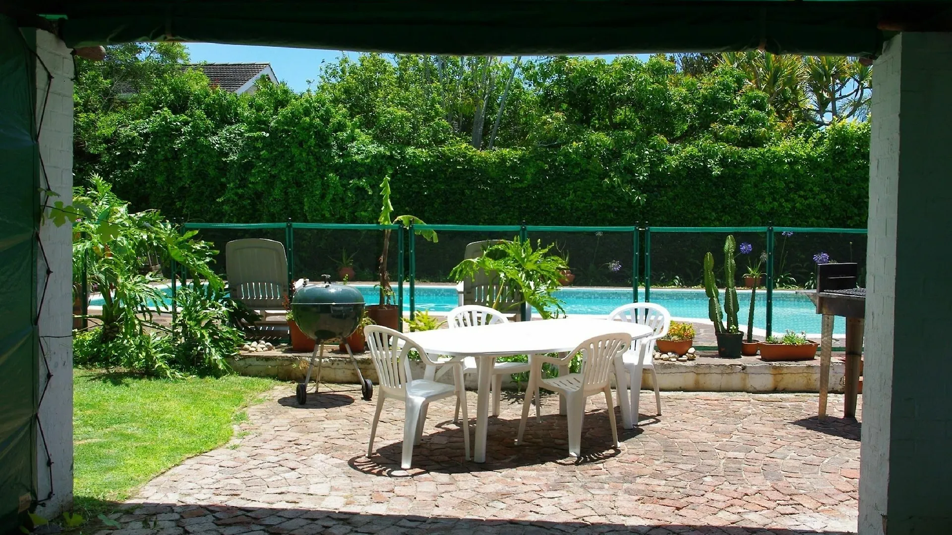 Aqua Marine Guest House Port Elizabeth